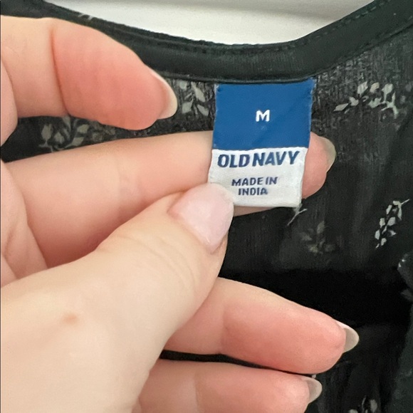 Old Navy Dark Green Floral Blouse - Picture 2 of 5